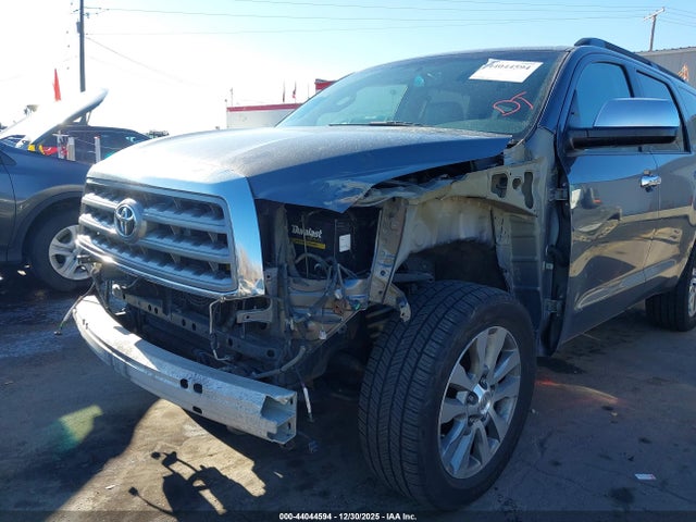 5TDJW5G10ES101834 Toyota Sequoia Limited 5.7l V8