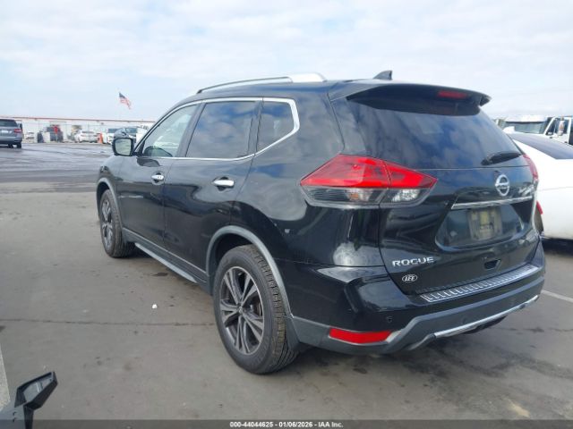2019 NISSAN ROGUE JN8AT2MT5KW250432 Photo 2