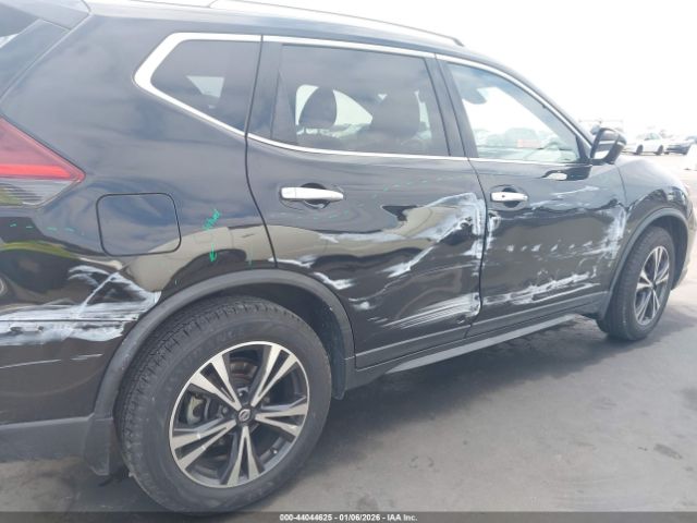 2019 NISSAN ROGUE JN8AT2MT5KW250432 Photo 5