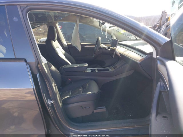 2023 TESLA MODEL Y 7SAYGDEF2PF854392 Photo 4