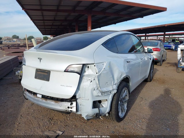 2020 TESLA MODEL Y 5YJYGDEEXLF032602 Photo 5