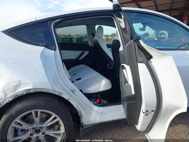 2020 TESLA MODEL Y 5YJYGDEEXLF032602 Photo 7