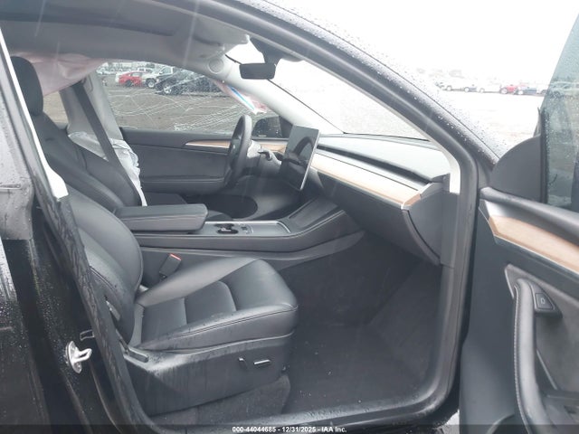 2023 TESLA MODEL Y 7SAYGDEE7PF853679 Photo 4