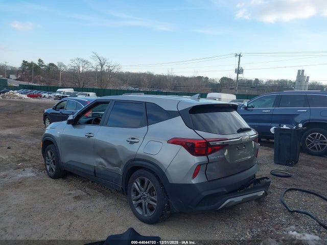 2023 KIA SELTOS KNDEPCAA1P7386407 Photo 2
