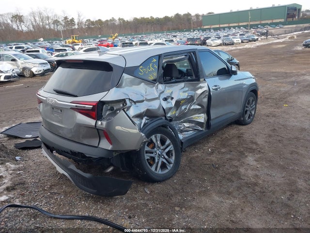 2023 KIA SELTOS KNDEPCAA1P7386407 Photo 3