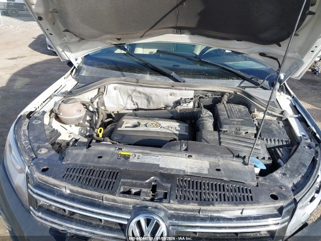 2016 Volkswagen Tiguan Se მანქანა იყიდება აუქციონზე, vin: WVGBV7AX3GW541688, აუქციონის ნომერი: 44044738