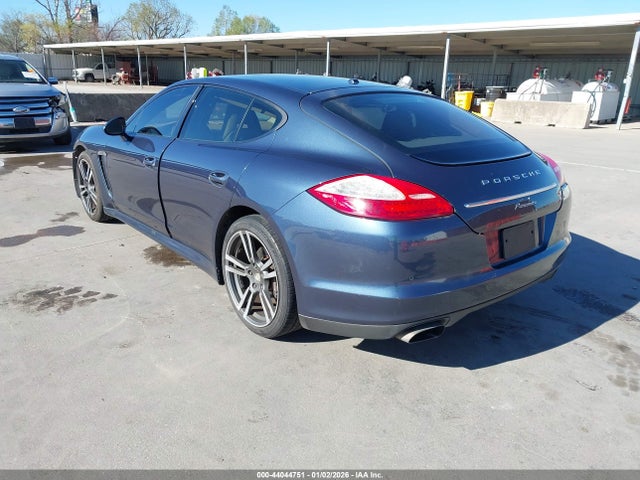 2013 PORSCHE PANAMERA WP0AA2A79DL012676 Photo 2