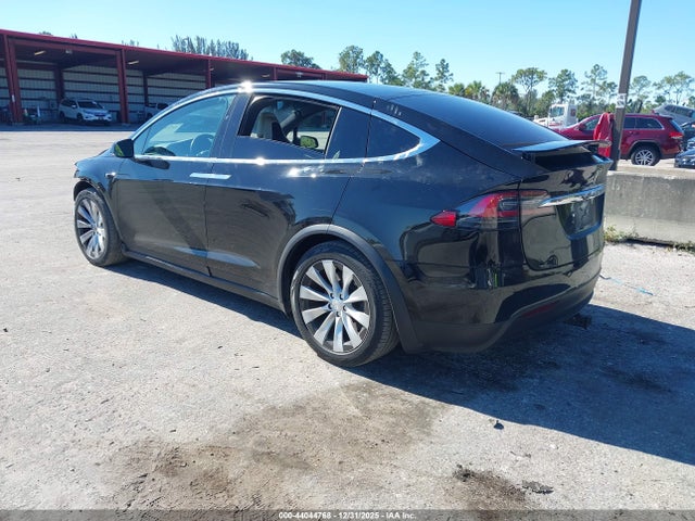 2019 TESLA MODEL X 5YJXCAE21KF187131 Photo 2