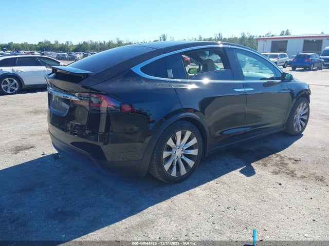 2019 TESLA MODEL X 5YJXCAE21KF187131 Photo 3