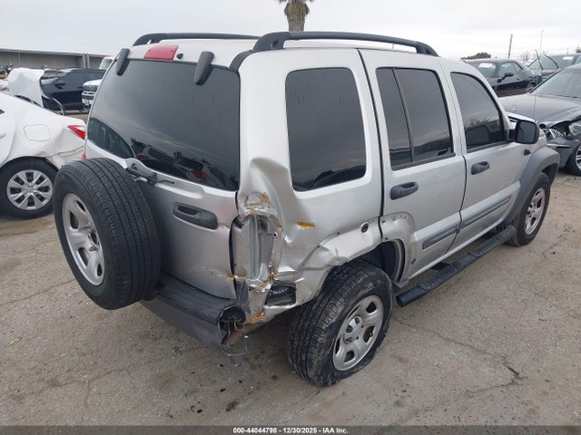 2003 JEEP LIBERTY 1J4GK48K23W632094 Photo 3
