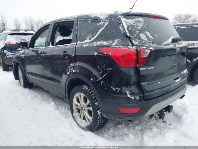 2019 FORD ESCAPE 1FMCU0GD3KUC06317 Photo 2