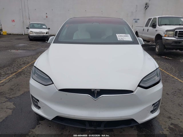 44044805 :رقم المزاد ، 5YJXCBE45JF104807 vin ، 2018 Tesla Model X 100d/75d/p100d مزاد بيع