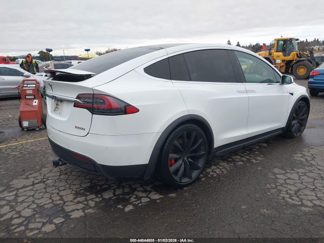 44044805 :رقم المزاد ، 5YJXCBE45JF104807 vin ، 2018 Tesla Model X 100d/75d/p100d مزاد بيع