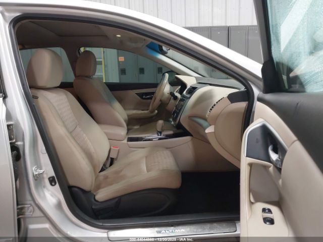 2016 NISSAN ALTIMA 1N4AL3AP6GC135796 Photo 4