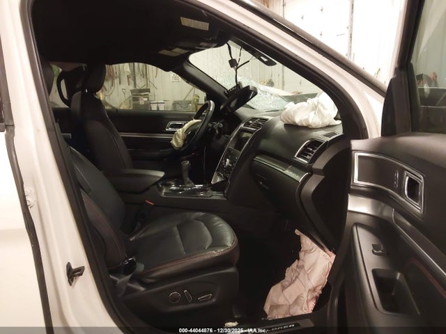 44044876 :رقم المزاد ، 1FM5K8GT2JGB29781 vin ، 2018 Ford Explorer Sport مزاد بيع