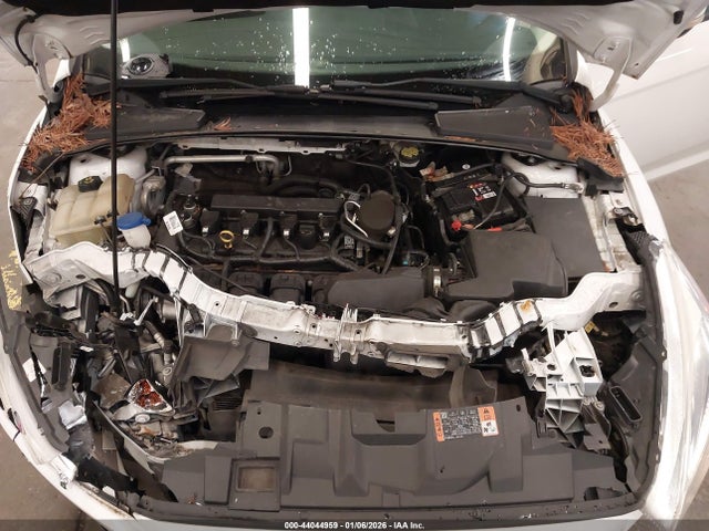 1FADP3F21FL282900 Ford FOCUS SE