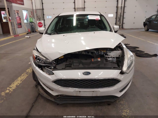 1FADP3F21FL282900 Ford FOCUS SE