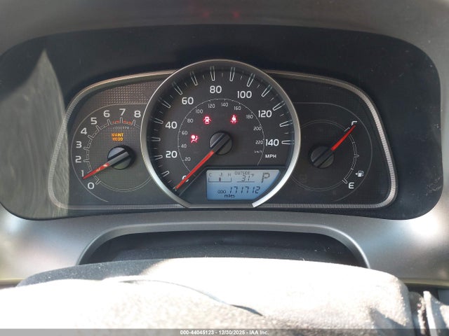 JTMZFREVXFJ059218 Toyota RAV4 LE