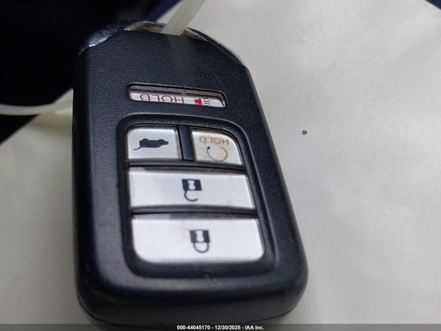 44045170 :رقم المزاد ، 5FNYF5H39NB017725 vin ، 2022 Honda Pilot 2wd Sport مزاد بيع