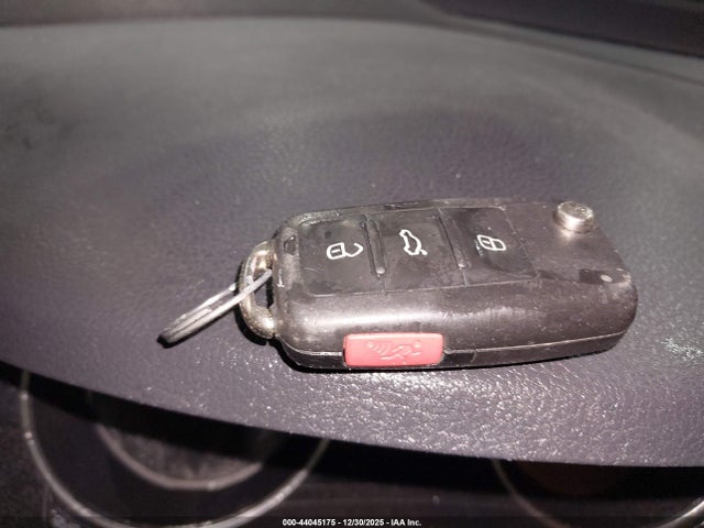 Продажа на аукционе авто 2017 Volkswagen Jetta 1.4t Se, vin: 3VWDB7AJ8HM208211, номер лота: 44045175