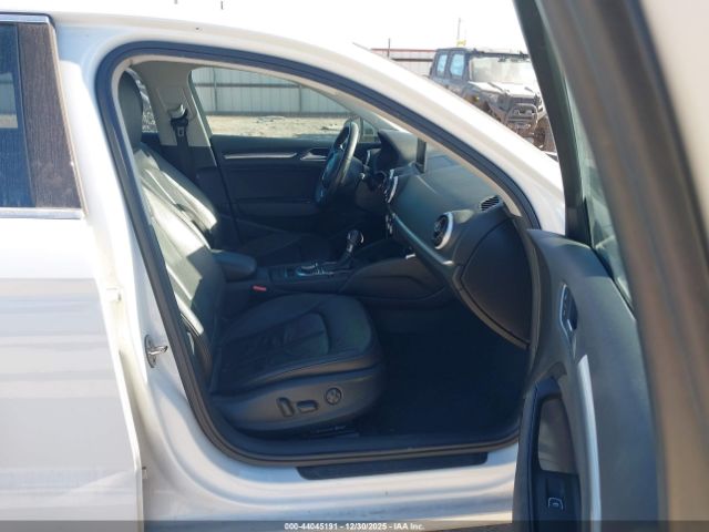 2015 AUDI A3 WAUCCGFF4F1070934 Photo 4