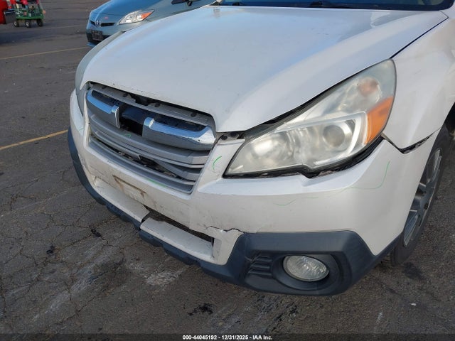 44045192 :رقم المزاد ، 4S4BRCAC4E3240470 vin ، 2014 Subaru Outback 2.5i مزاد بيع