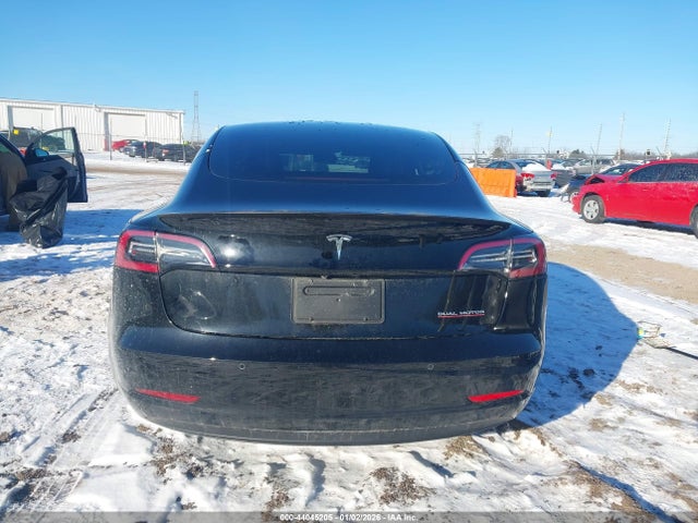Продажа на аукционе авто 2022 Tesla Model 3 Performance Dual Motor All-wheel Drive, vin: 5YJ3E1EC5NF143994, номер лота: 44045205