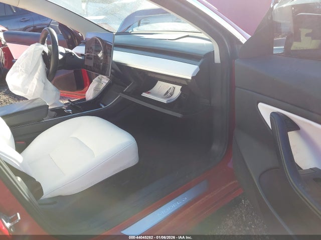 44045282 :رقم المزاد ، 5YJ3E1EA2LF615032 vin ، 2020 Tesla Model 3 Standard Range Plus Rear-wheel Drive/standard Range Rear-wheel Drive مزاد بيع