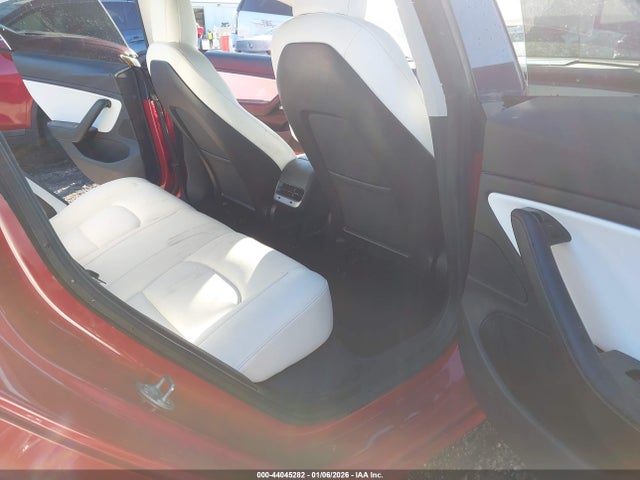 44045282 :رقم المزاد ، 5YJ3E1EA2LF615032 vin ، 2020 Tesla Model 3 Standard Range Plus Rear-wheel Drive/standard Range Rear-wheel Drive مزاد بيع