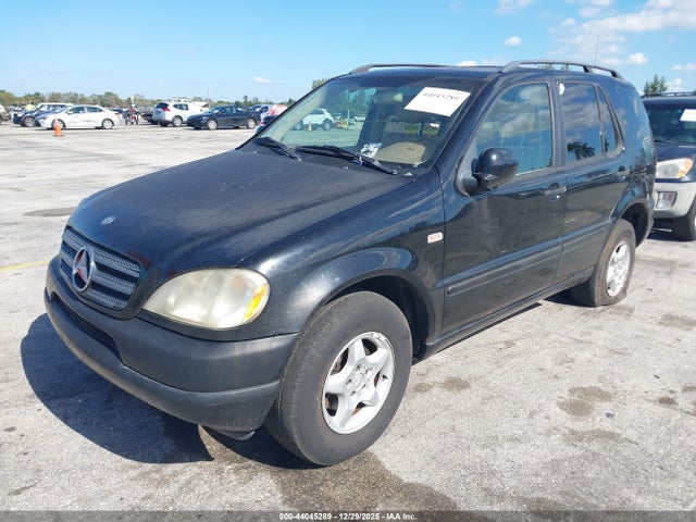 2000 Mercedes-benz Ml 320 მანქანა იყიდება აუქციონზე, vin: 4JGAB54E3YA160182, აუქციონის ნომერი: 44045289