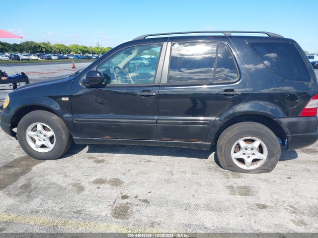 2000 Mercedes-benz Ml 320 მანქანა იყიდება აუქციონზე, vin: 4JGAB54E3YA160182, აუქციონის ნომერი: 44045289
