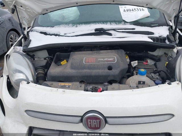 2018 FIAT 500L ZFBCFADH5JZ041547 Photo 9