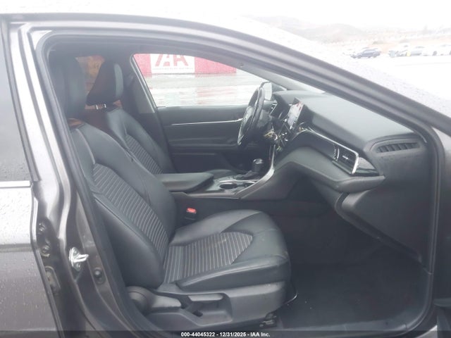 4T1G11AKXNU681555 Toyota CAMRY SE