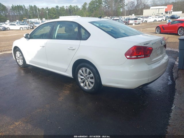 2013 VOLKSWAGEN PASSAT 1VWAP7A31DC116519 Photo 2