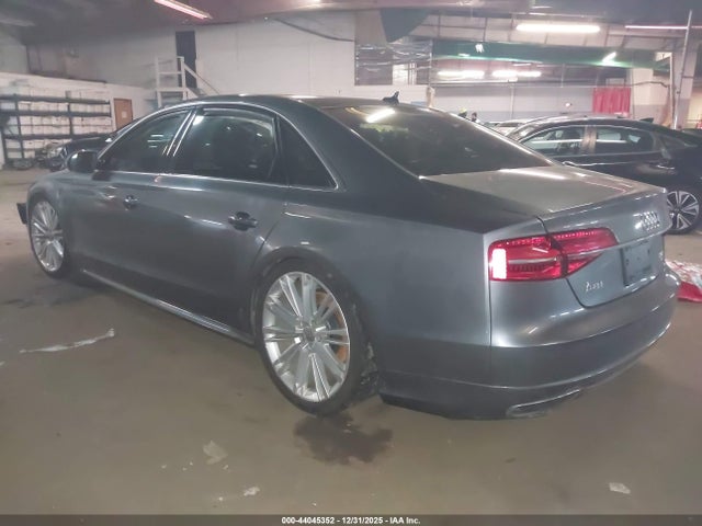 2017 AUDI A8 L WAU43AFD1HN021248 Photo 2