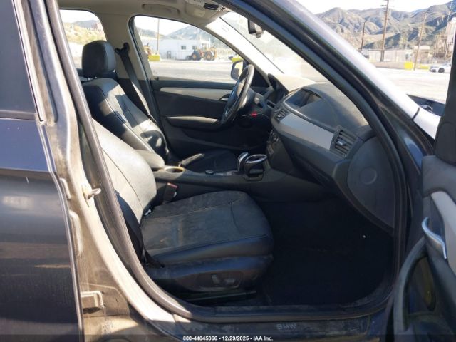 2014 BMW X1 WBAVM1C55EVW53776 Photo 4