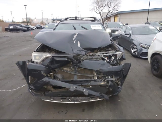JTMRJREVXGD053644 Toyota Rav4 Hybrid Xle