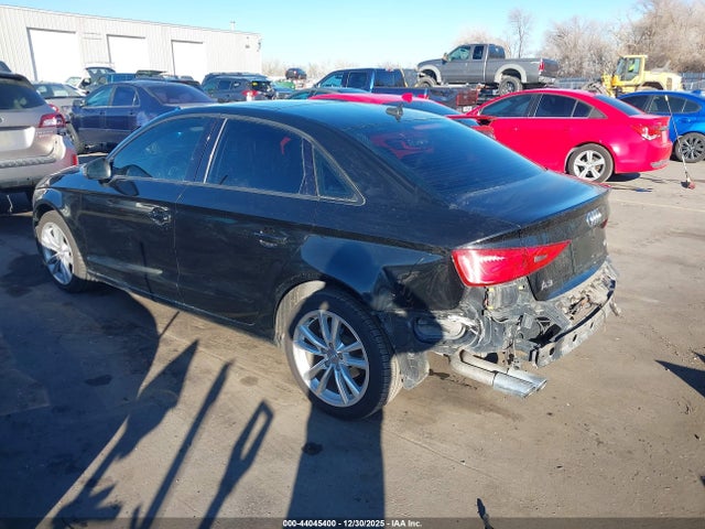 2015 AUDI A3 WAUAJGFF0F1077313 Photo 2