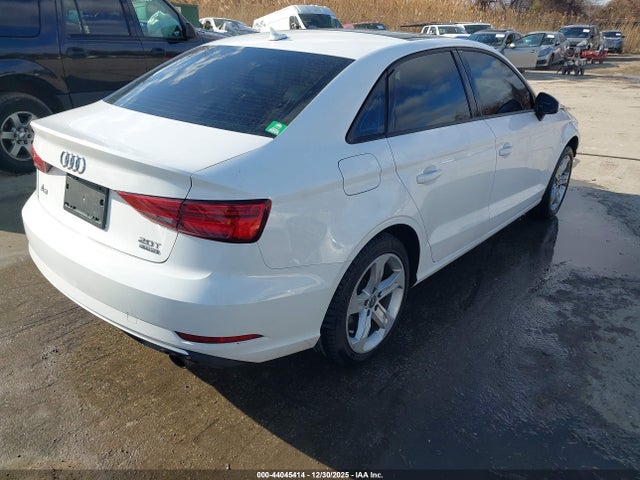 2017 AUDI A3 WAUB8GFF9H1056527 Photo 3