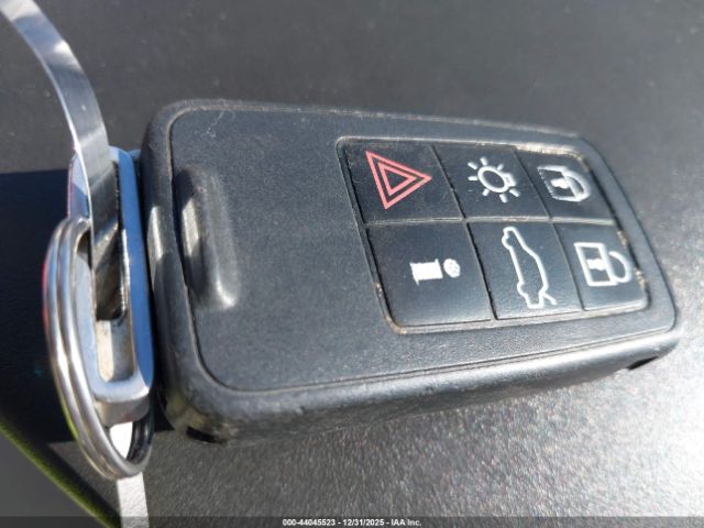 2011 VOLVO XC60 YV4952DLXB2213065 Photo 10