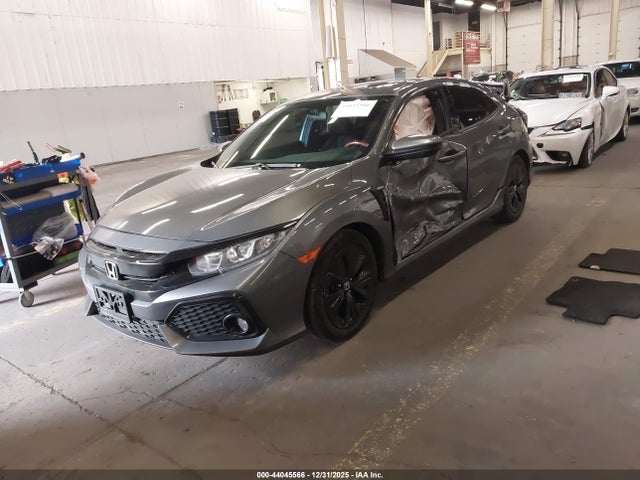 Honda CIVIC EX 2018 SHHFK7H56JU422319 Image 2
