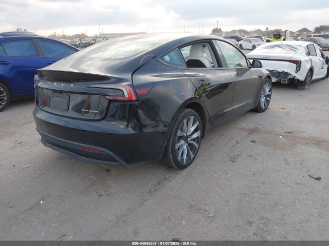 Продаж на аукціоні авто 2024 Tesla Model 3 Long Range Dual Motor All-wheel Drive, vin: 5YJ3E1EB2RF794562, номер лоту: 44045587