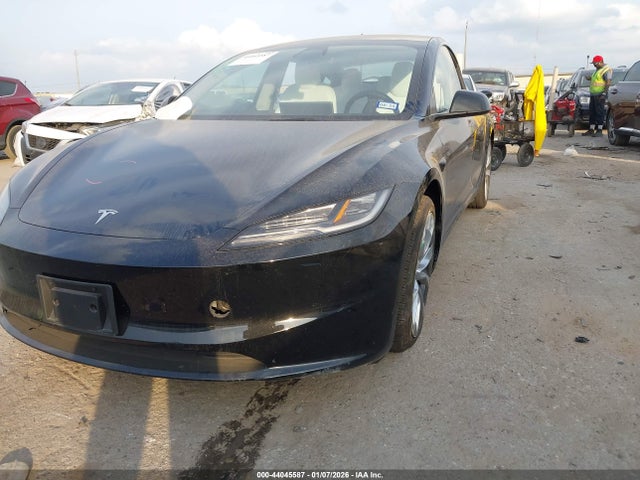 Продаж на аукціоні авто 2024 Tesla Model 3 Long Range Dual Motor All-wheel Drive, vin: 5YJ3E1EB2RF794562, номер лоту: 44045587