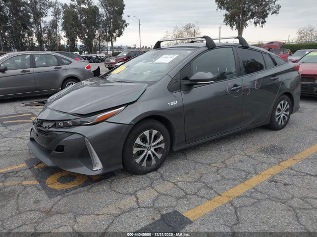 JTDKAMFP6N3223876 Toyota Prius Prime Xle