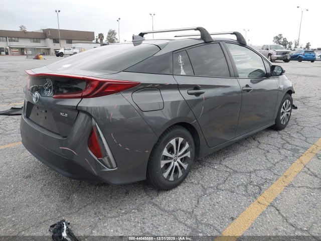 JTDKAMFP6N3223876 Toyota Prius Prime Xle