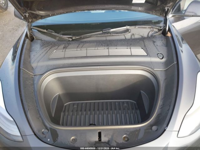 2024 TESLA MODEL Y 7SAYGDEE9RF152953 Photo 9