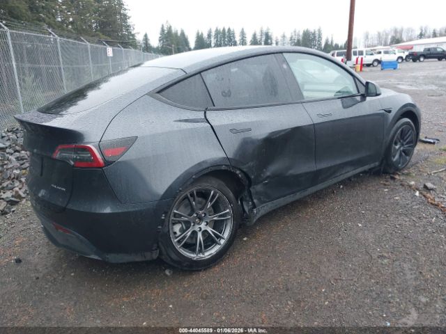 2024 TESLA MODEL Y 7SAYGDEE9RF152953 Photo 3