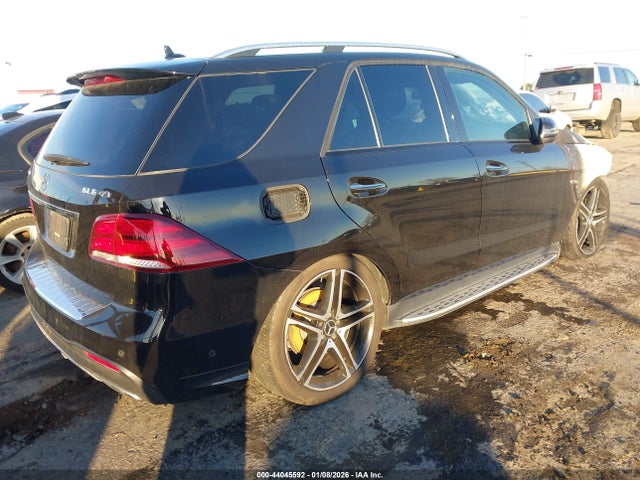 2018 MERCEDES-BENZ AMG GLE 43 4JGDA6EB6JB127185 Photo 3