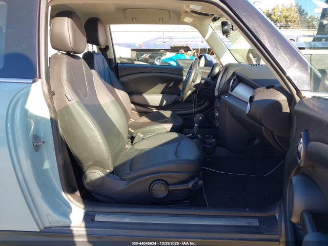 2011 MINI COOPER WMWSU3C54BT096980 Photo 4