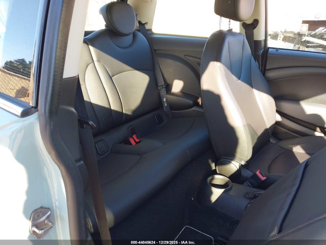 2011 MINI COOPER WMWSU3C54BT096980 Photo 7